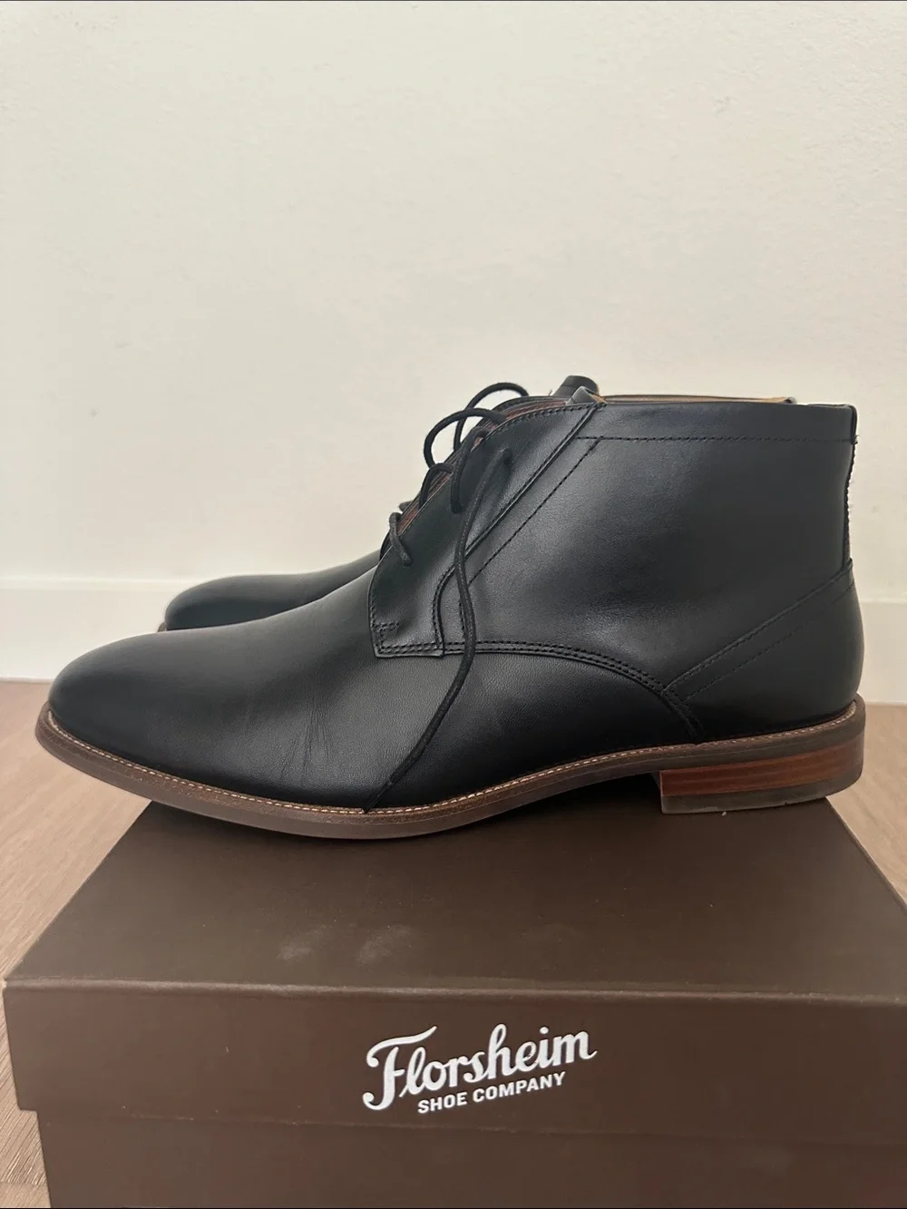 Florsheim Black Leather Chukka Boots with Brown Welt